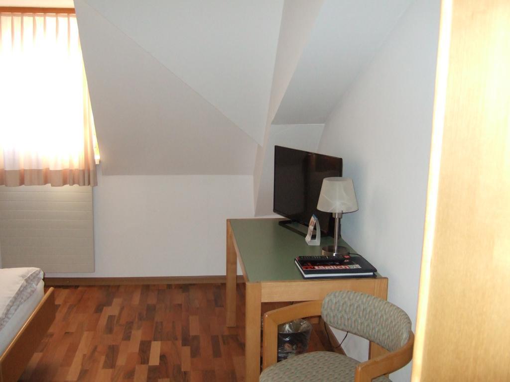 Gasthaus Zur Sonne Aesch  외부 사진